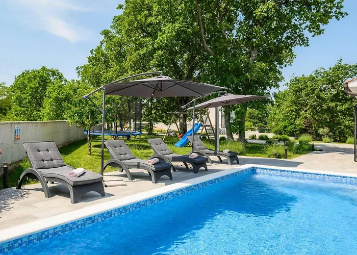 Nela * Labin (Istria)